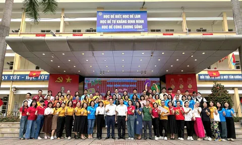 Cầu Giấy - Hà Nội: Trường THPT Yên Hoà tổ chức "Ngày hội trải nghiệm sáng tạo, khám phá tri thức"