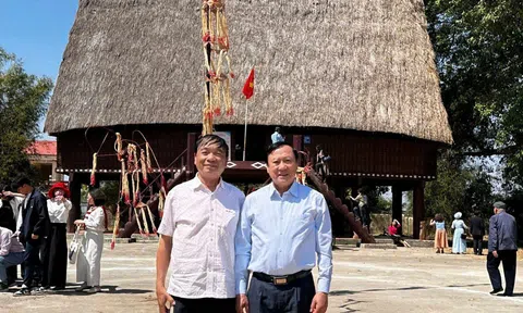 Nhớ Bến Nhà Rồng - Năm ấy!