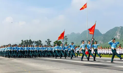 Đại tướng Nguyễn Tân Cương kiểm tra tổng hợp luyện các lực lượng tham gia nhiệm vụ A80