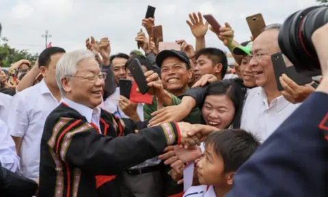 Tổng Bí thư Nguyễn Phú Trọng sống mãi trong lòng dân