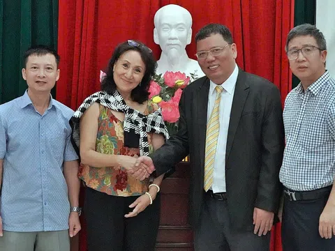 Hợp tác xây dựng hệ thống cảnh báo sớm trong nông nghiệp để bảo vệ quyền lợi người nông dân