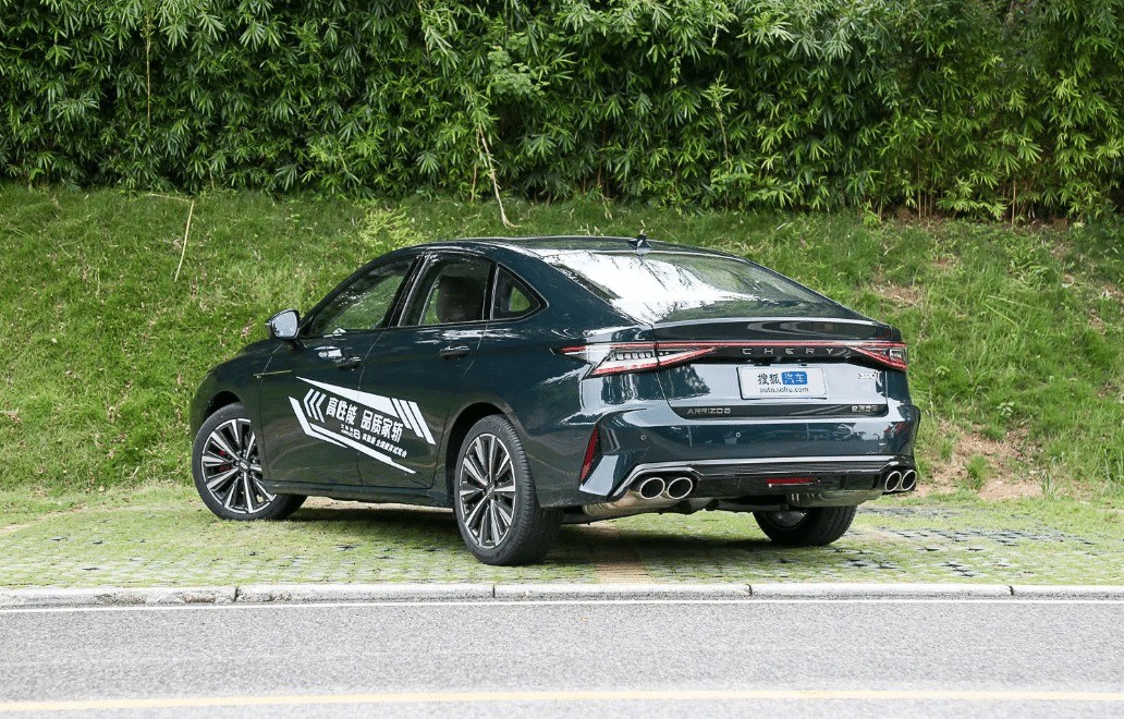 chery-arrizo-8-2024-2-1718631127.jpg
