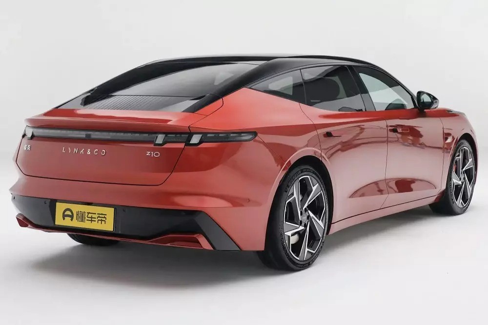 lynk-co-z10-3-1718802741.jpg