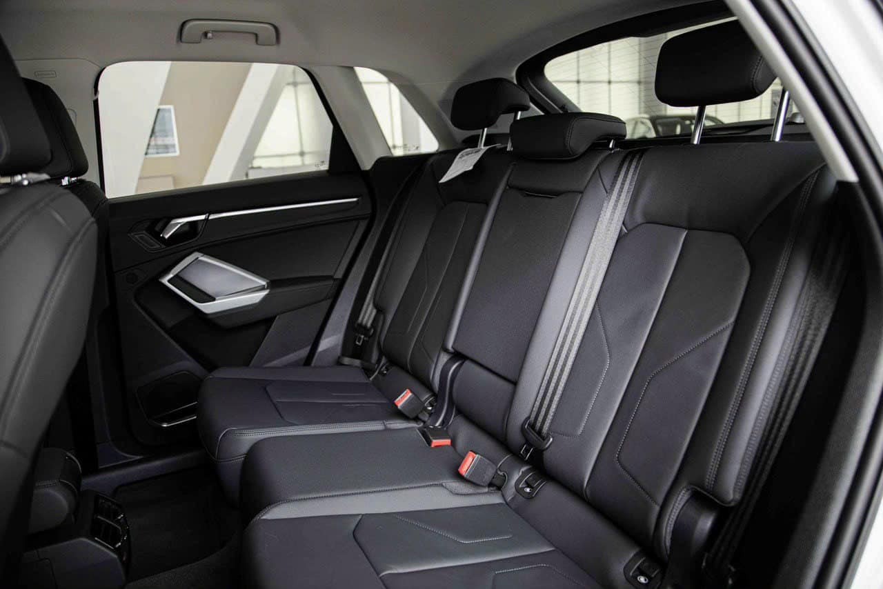audi-q3-2024-5-1719027201.jpg