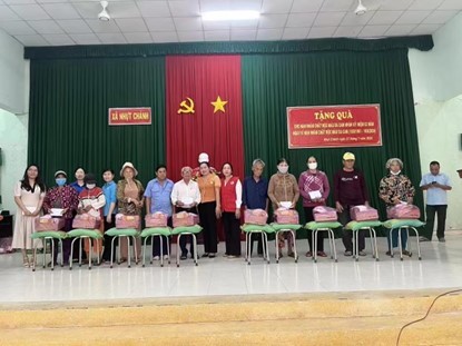 Tri ân những người có công với đất nước nhân Ngày 27/7