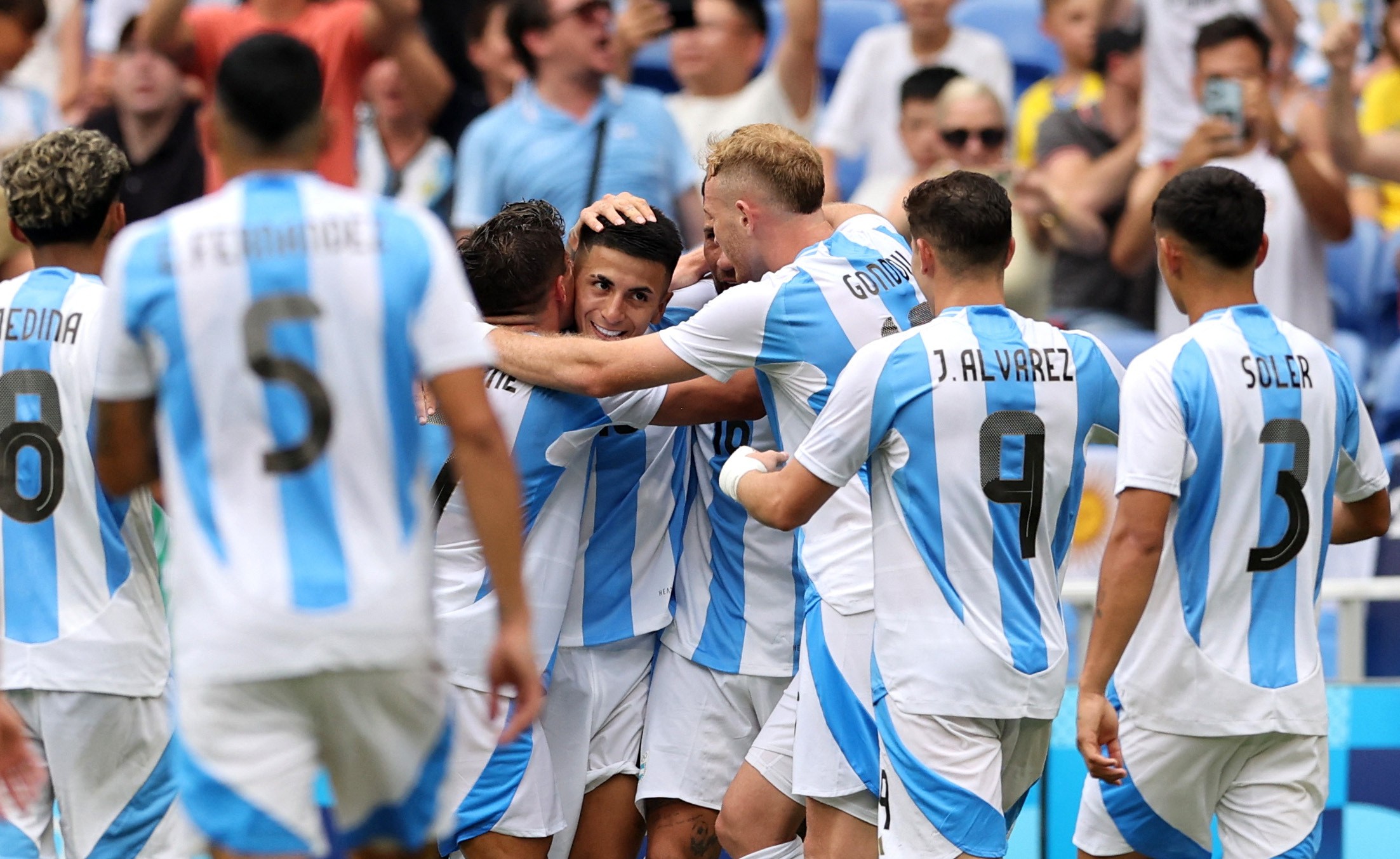 Lịch thi đấu bóng đá hôm nay 2/8: Pháp vs Argentina khi nào?