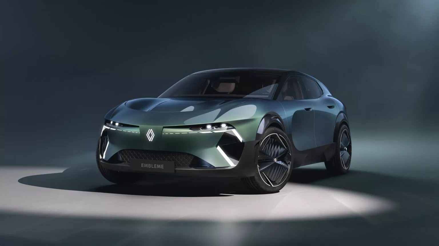 renault-embleme-concept-1-1536x8-1728041772.jpg