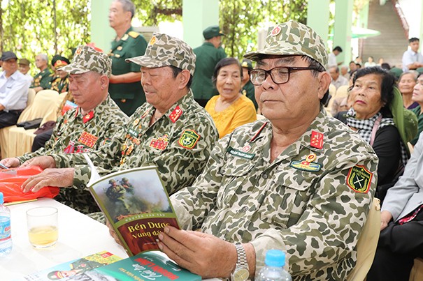 Ban liên lạc cựu chiến binh Phòng tình báo miền họp mặt truyền thống tại Bình Dương
