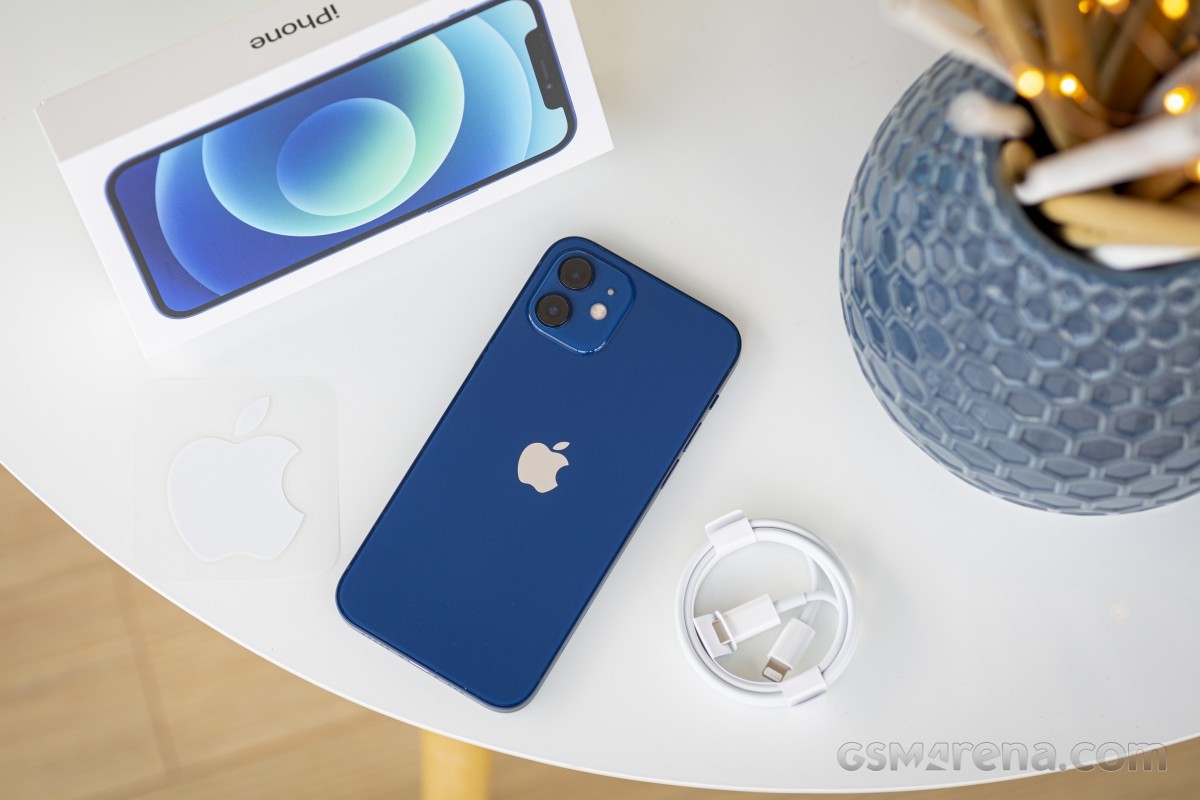 iphone-2-1745663404.jpg