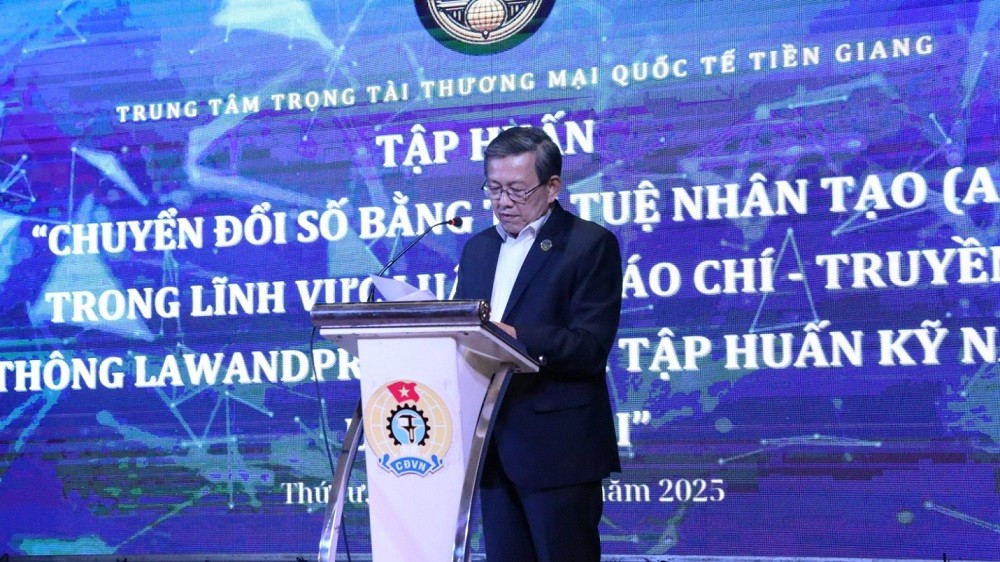 luat-gia-le-dong-trieu-pho-chu-tich-trung-tam-trong-tai-quoc-te-tien-giang-1747913372.jpg