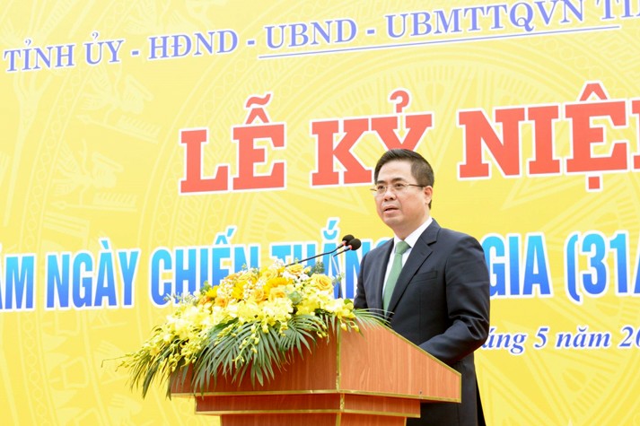 7-chu-tich-ubnd-tinh-quang-ngai-nguyen-hoang-giang-doc-dien-van-tai-le-ky-niem-1748683309.jpg