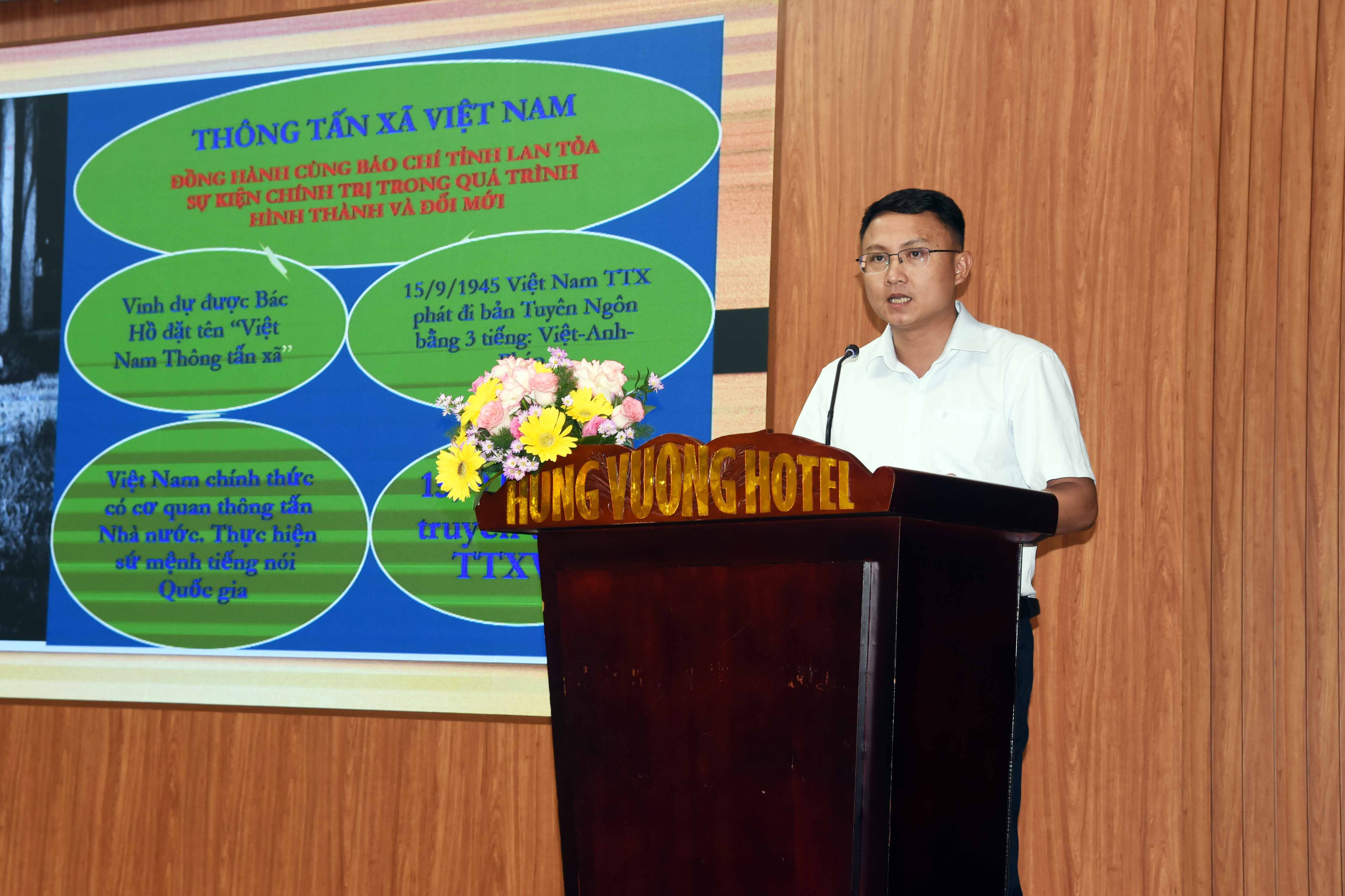 6-nha-bao-pham-van-cuong-truong-co-quan-thuong-tru-ttxvn-tai-quang-ngai-tham-luan-tai-hoi-thao-1749719183.jpg