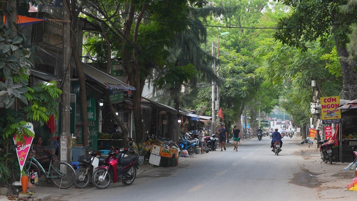 duong-dang-thai-mai-gan-ho-tay-1749801284.jpg