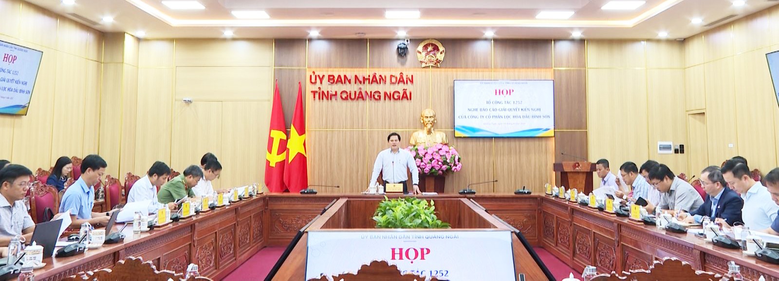 quang-canh-buoi-lam-viec-1749873441.jpg