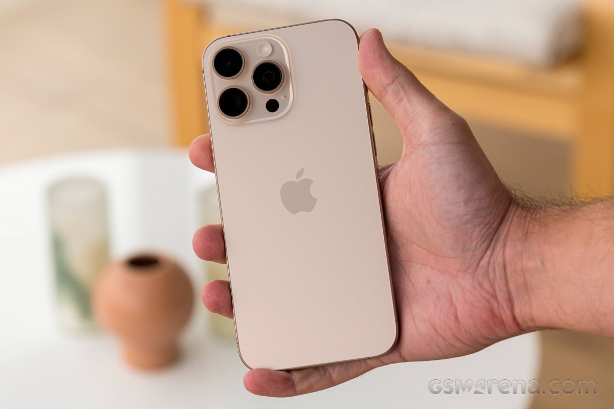 iphone-1750135359.jpg