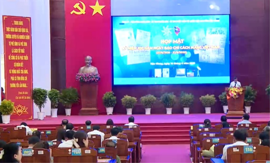 hau-gang-hop-mat-ky-niem-100-nam-ngay-bao-chi-cach-mang-viet-nam-1750206630.jpg
