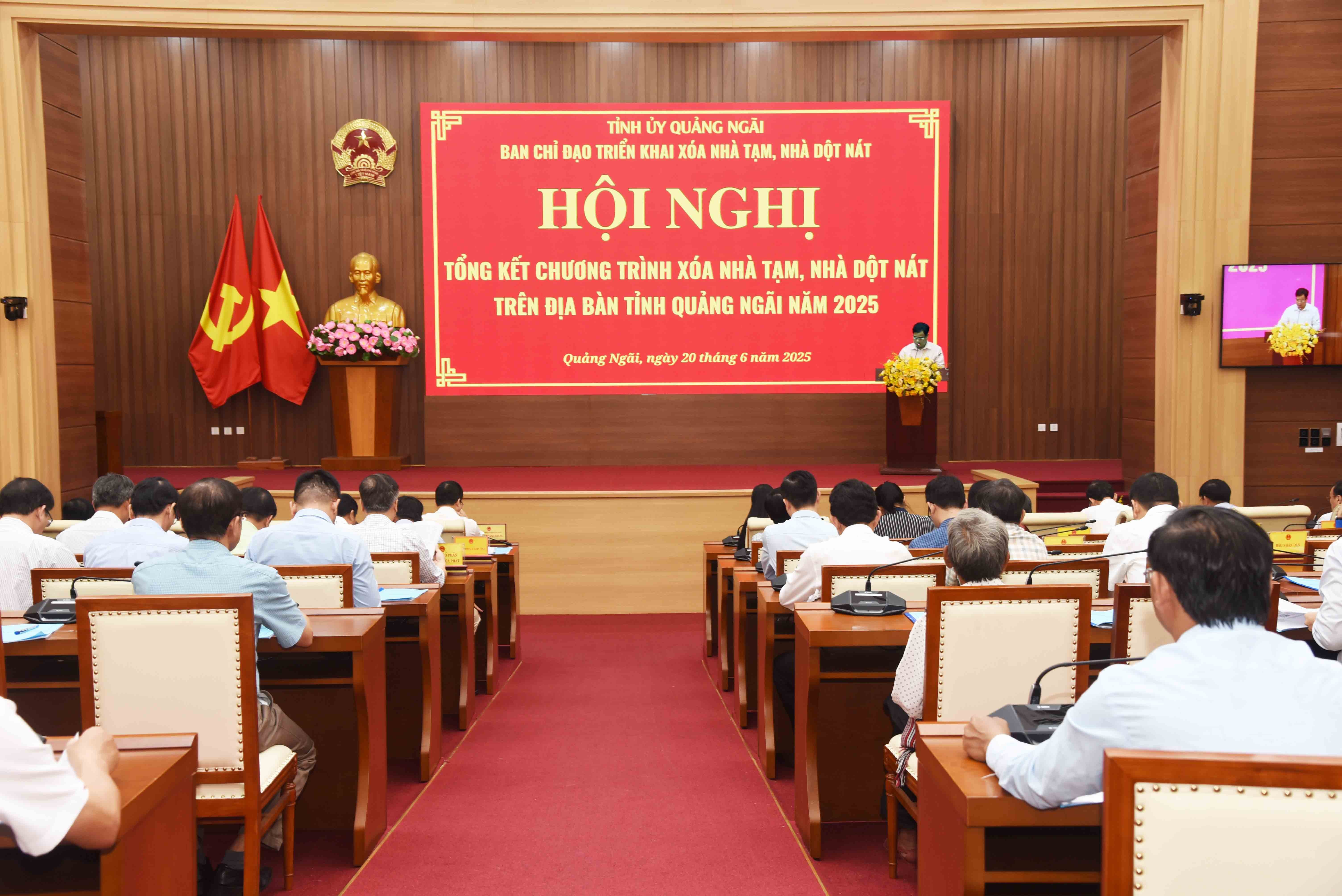 3-quang-canh-hoi-nghi-1750399146.jpg
