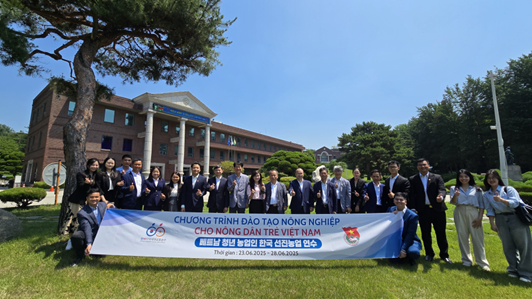 nong-dan-tre-viet-nam-2-1750831656.png