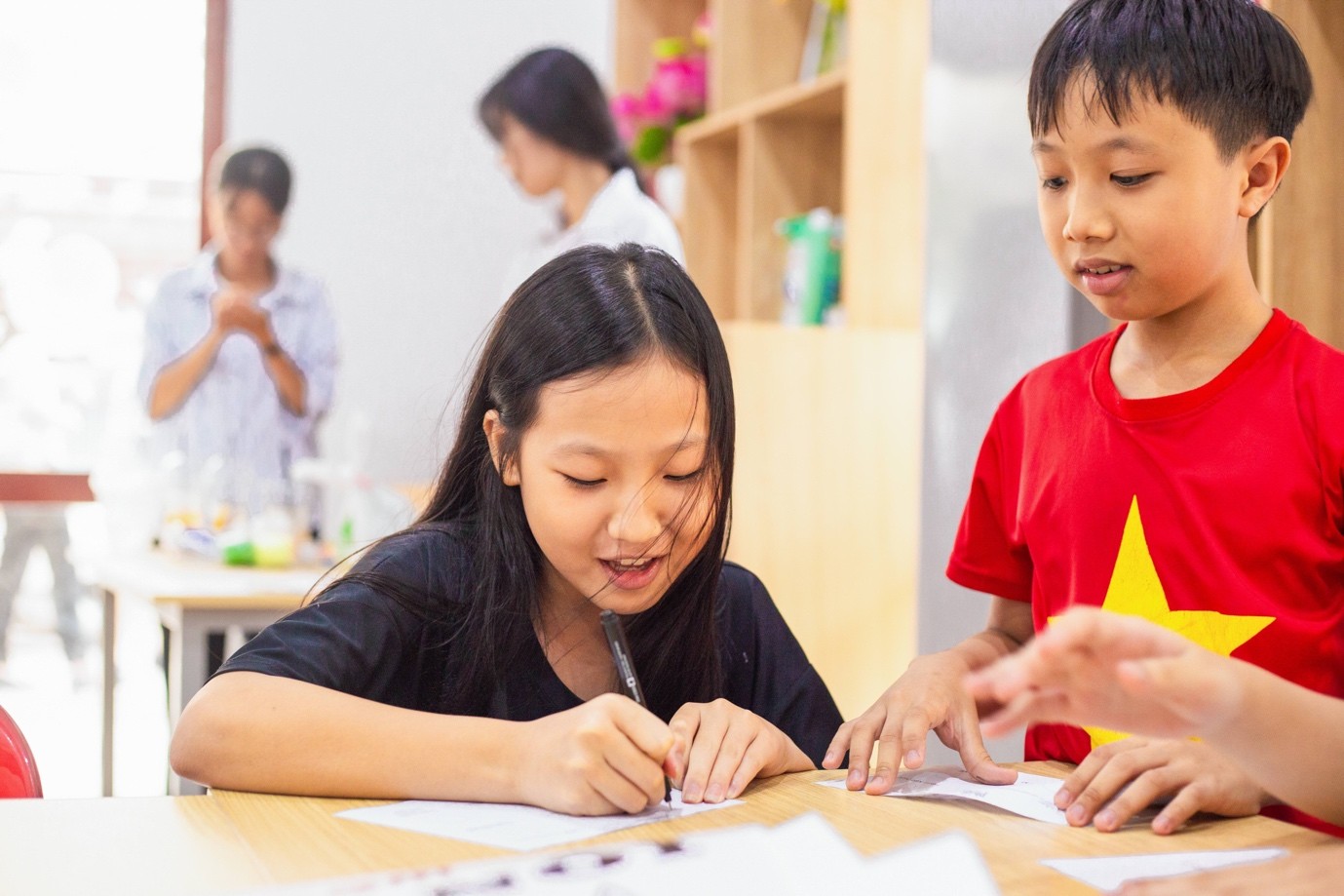 hoc-sinh-tham-gia-khoa-hoc-ekoschool-ky-nang-cho-tuong-lai-1750916907.jpg