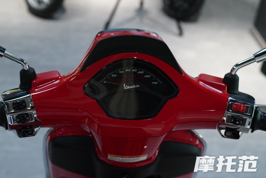 Soán ngôi Honda SH, ‘vua xe ga’ 155cc của Ý ra mắt với giá hấp dẫn, thiết kế sang chảnh, có cả ABS ảnh 5