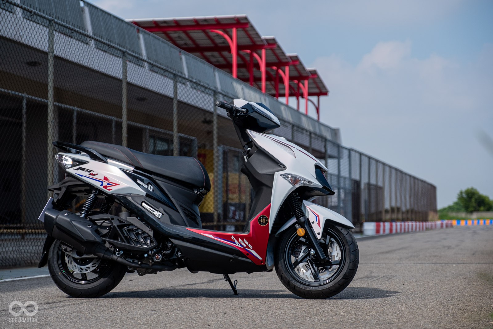 ‘Siêu phẩm’ xe ga 158cc giá 78 triệu đồng ra mắt: Thể thao hơn Honda SH, trang bị lấn át Air Blade ảnh 1