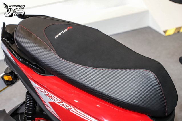 Ra mắt ‘đế vương’ xe ga 165cc mới thể thao hơn Honda SH, có ABS và TCS ăn đứt Vario cùng Air Blade ảnh 6