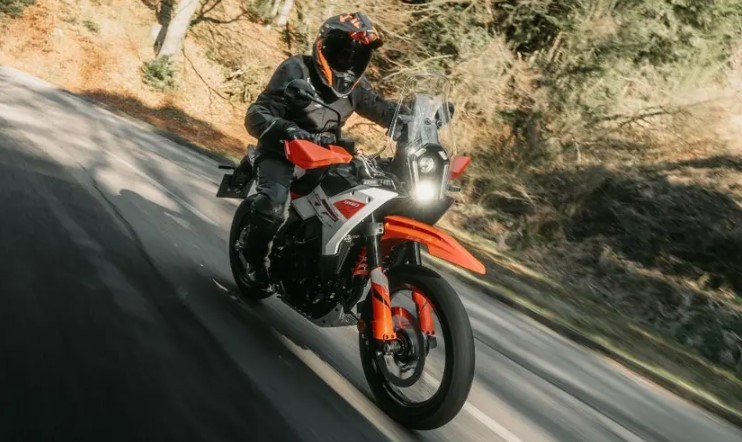 Quên Honda Winner X đi, ‘chiến thần côn tay’ 399cc xịn hơn Yamaha Exciter ra mắt giá 80 triệu đồng ảnh 1