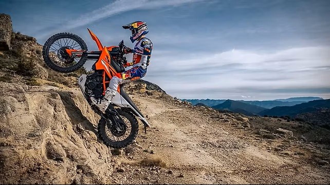 ‘Ngựa chiến’ mới ‘chất’ hơn Yamaha Exciter và Honda Winner X chính thức ra mắt với giá ‘rẻ như bèo’ ảnh 1