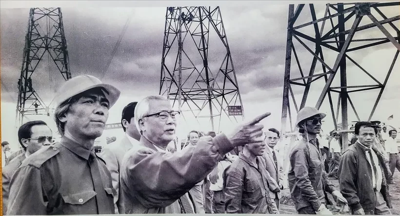 co-thu-tuong-chi-dao-thi-cong-duong-day-500kv-3937jpg-1752509621.webp