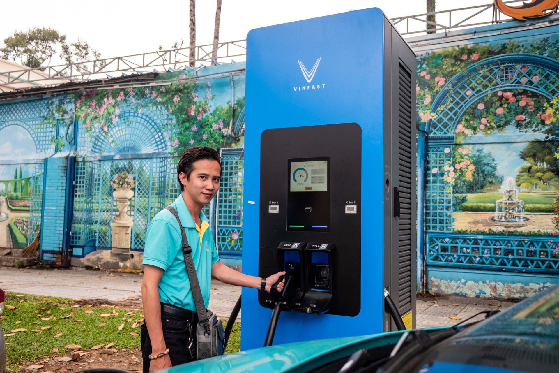 Thêm trạm sạc V-Green siêu nhanh 120 kW cho xe đỗ dưới lòng đường ở trung tâm TP. Hồ Chí Minh ảnh 5