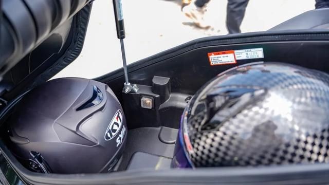 ‘Phế truất’ Honda SH, ‘vua xe ga’ 250cc mới cứng ra mắt giá 80 triệu đồng, trang bị đỉnh ‘miễn chê’ ảnh 8