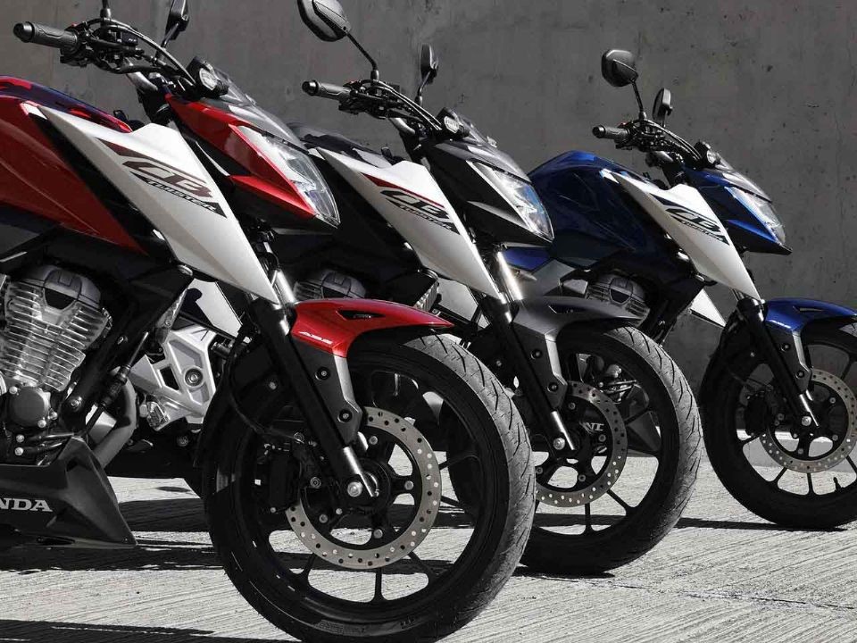 Honda ra mắt ‘vua côn tay’ 293cc mới đỉnh hơn Winner X, trang bị ‘đè bẹp’ Yamaha Exciter, giá 'mềm' ảnh 1