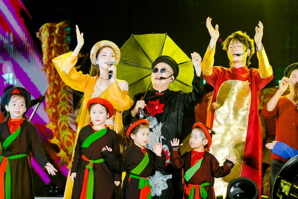 v-concert-rang-ro-viet-nam-3-1754824749.jpg