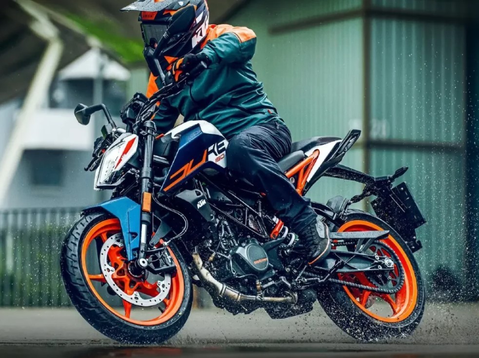 Tin xe hot 12/8: 'Cơn ác mộng của Exciter và Winner X' ra mắt giá dưới 50 triệu đồng, có ABS 2 kênh ảnh 1