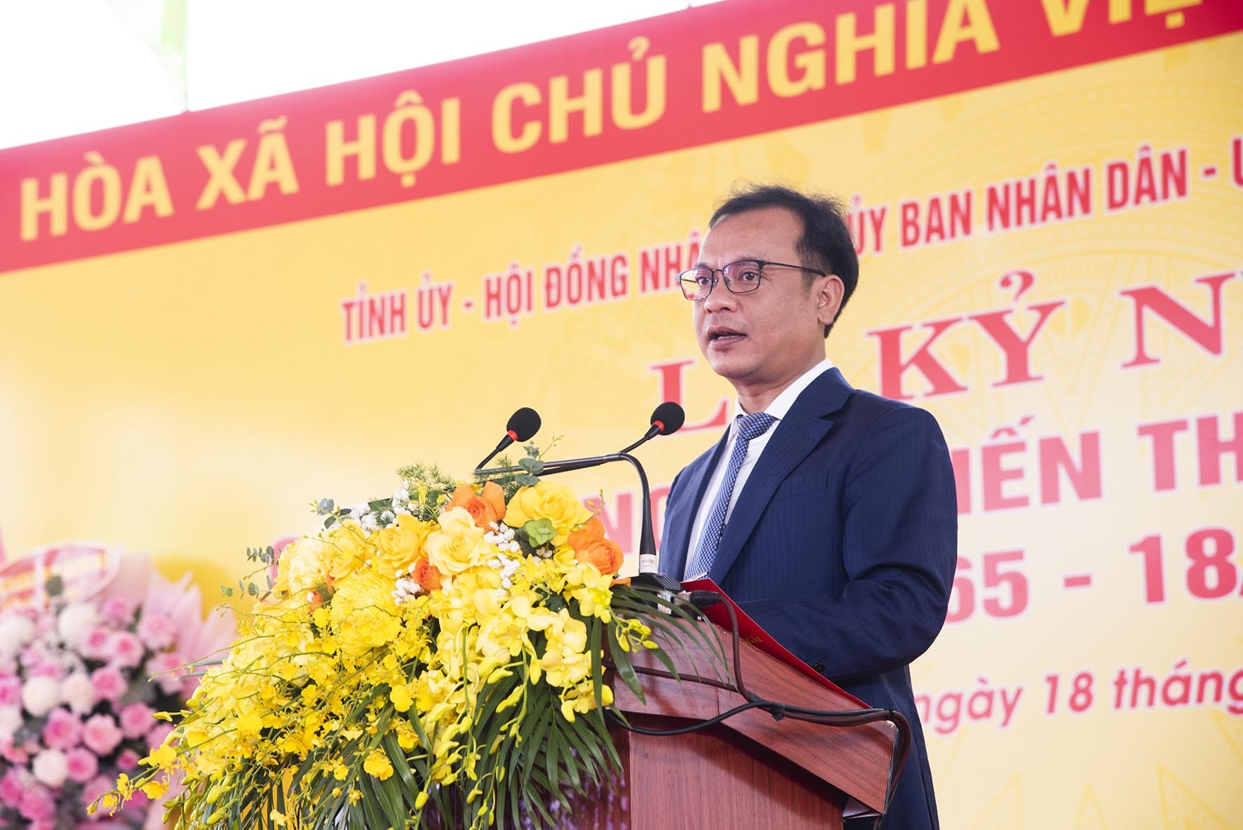 11a-dong-chi-u-huan-uy-vienh-du-khuyet-trung-uong-dang-pho-bi-thu-tinh-uy-doc-dien-van-tai-buoi-le-1755521484.jpg