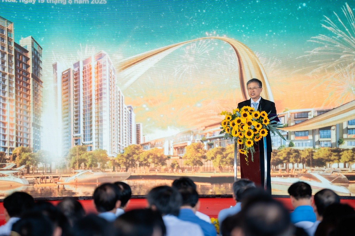 ong-tran-hoa-nam-pho-chu-tich-ubnd-tinh-khanh-hoa-phat-bieu-1755599673.jpg