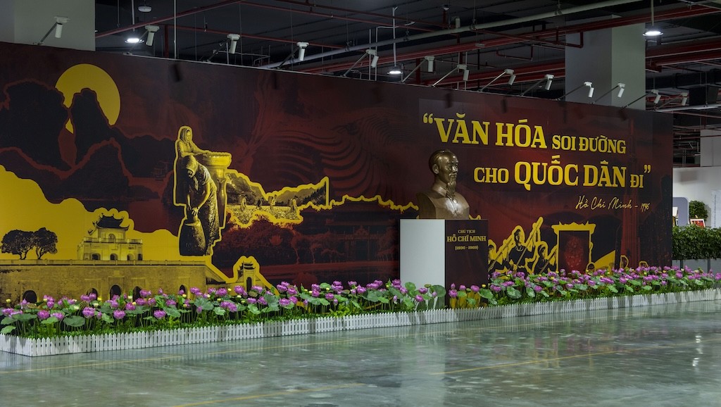 van-hoa-soi-duong-cho-quoc-dan-di-ho-chi-minh-1755877026.JPG