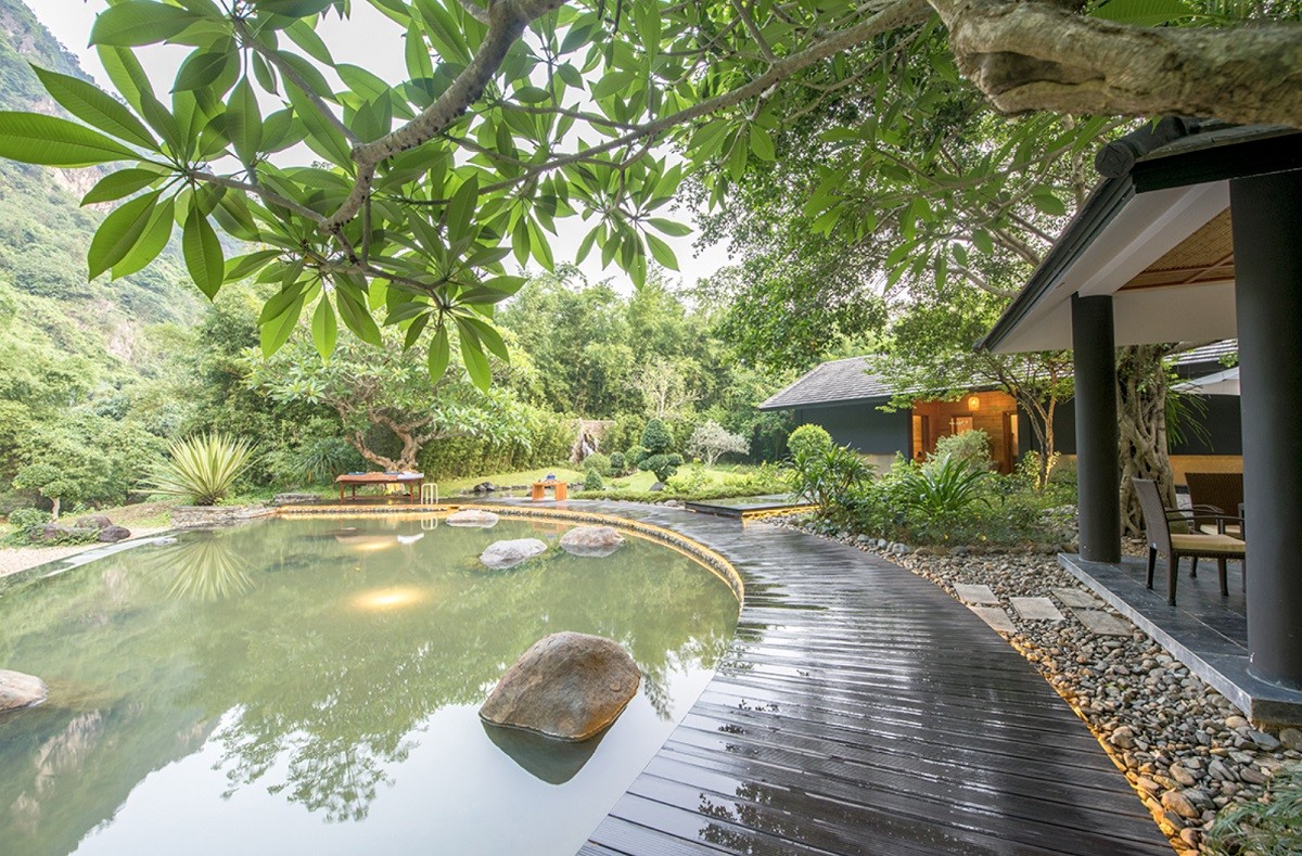 serena-resort-kim-boi-nguon-khoang-nong-quy-gia-1756282592.jpg