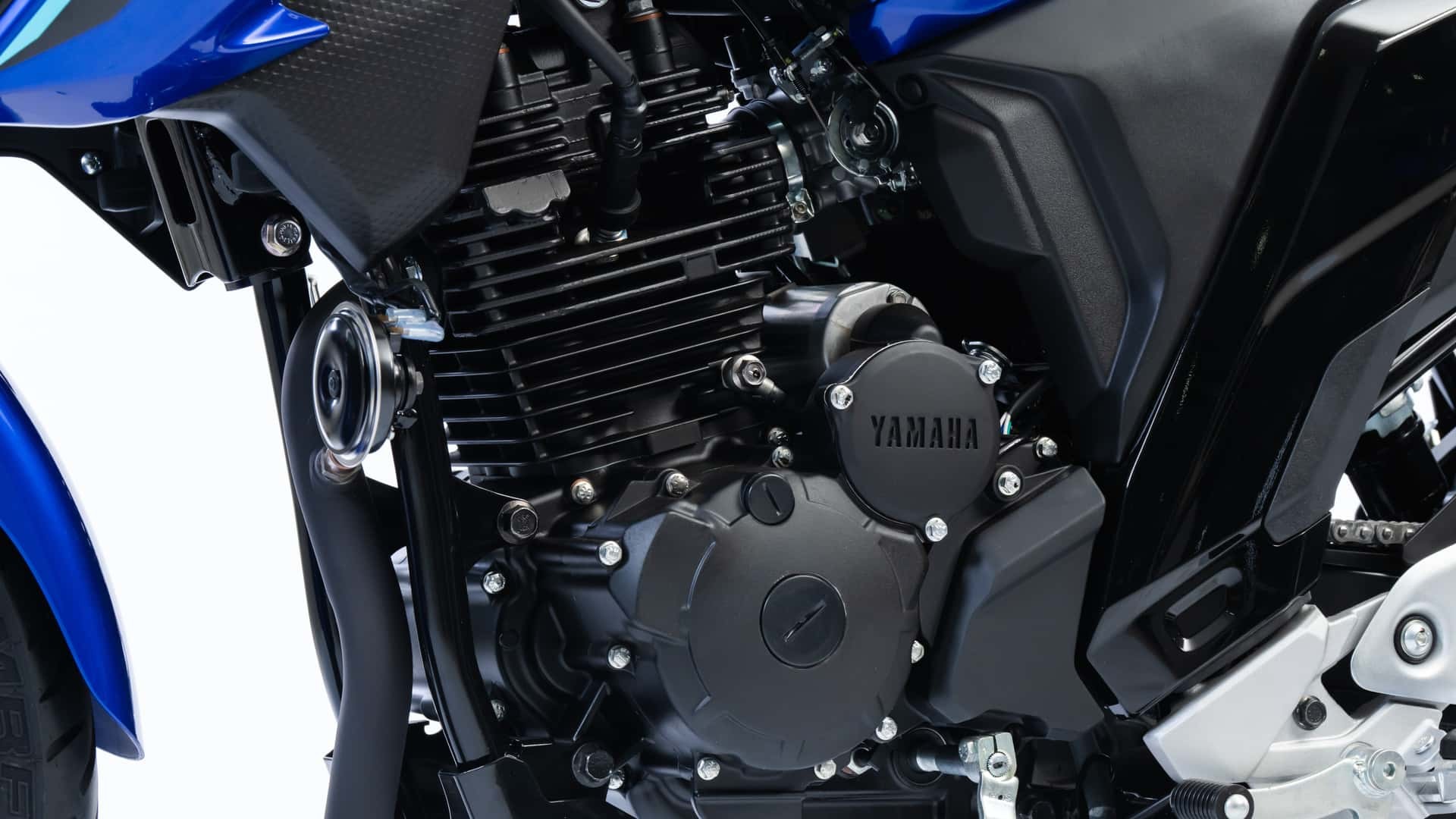 Yamaha ra mắt ‘quái thú côn tay’ mới mạnh mẽ hơn Yamaha Exciter, có ABS 2 kênh mà giá lại cực 'mềm' ảnh 4