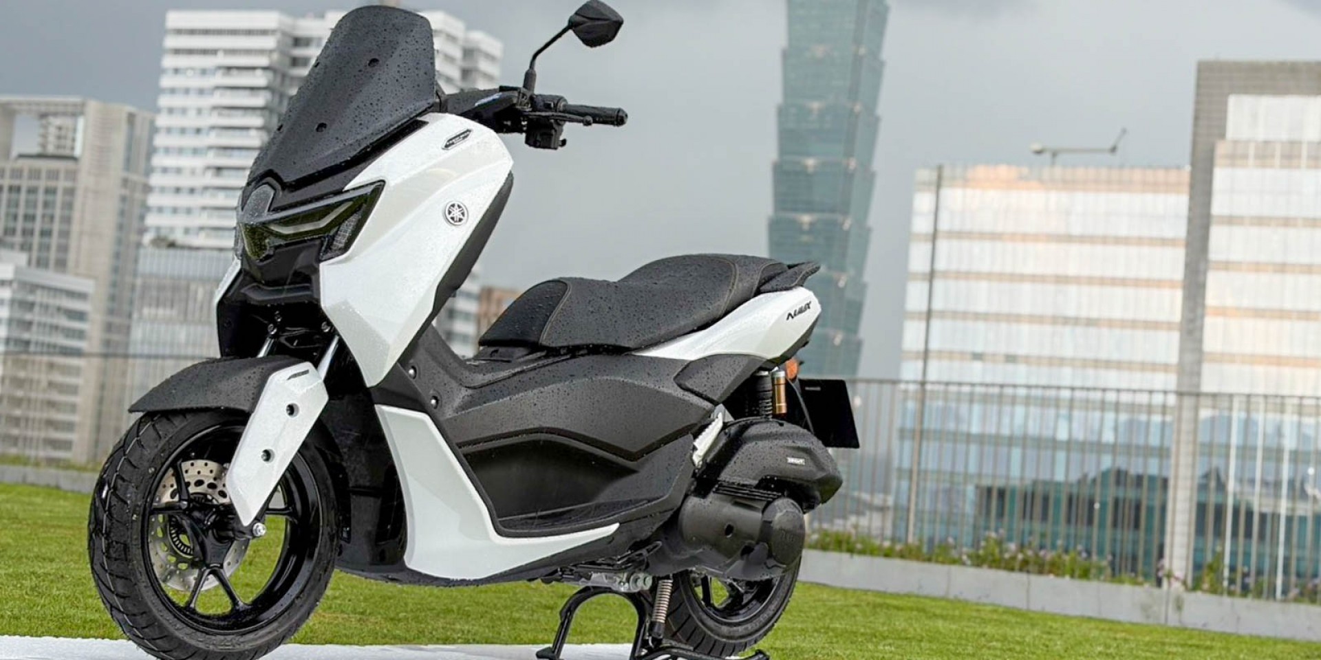 ‘Vua xe ga’ 155cc mới của Yamaha chính thức trình làng với giá cạnh tranh, quyết ‘gạt giò’ Honda SH ảnh 1