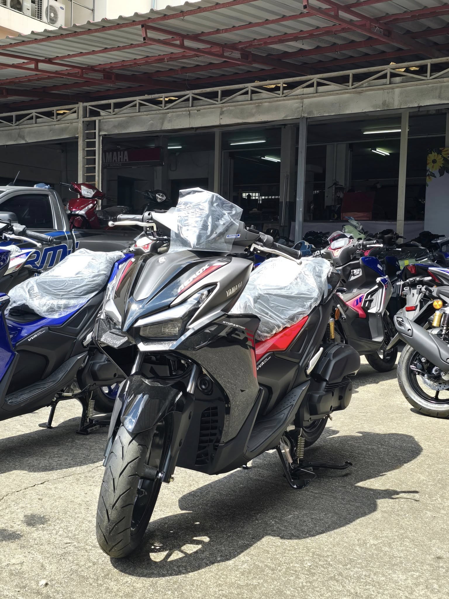 Quên Honda Air Blade và Vario đi, Yamaha chính thức mở bán ‘vua xe ga’ 155cc với giá 61 triệu đồng ảnh 4