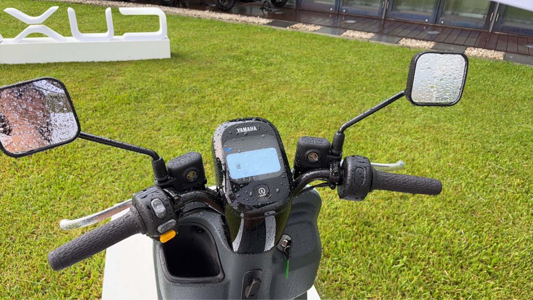 Yamaha ra mắt ‘xe máy điện quốc dân’ mới đẹp long lanh, lấn át Honda SH Mode với mức giá cạnh tranh ảnh 5