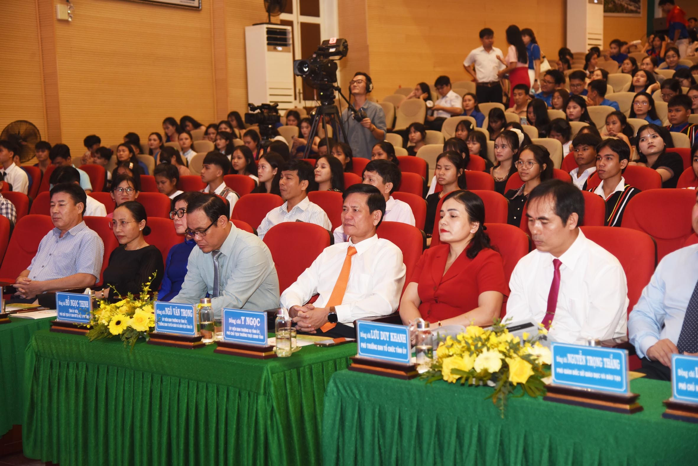 dsc-8666-cac-dai-bieu-du-dem-cong-dien-va-trao-giai-cuoc-thi-1757950170.jpg