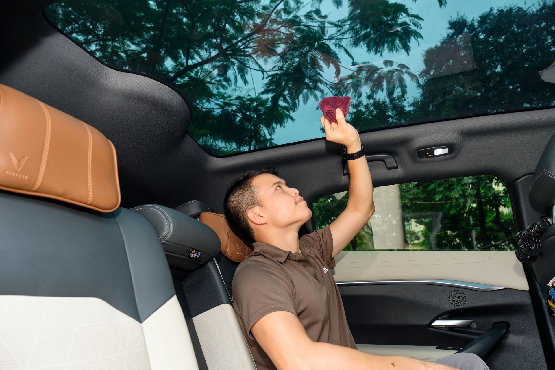 Lên đời VinFast VF 7, khách Việt khẳng định: ‘Không còn lý do để quay lại xe xăng’ ảnh 3