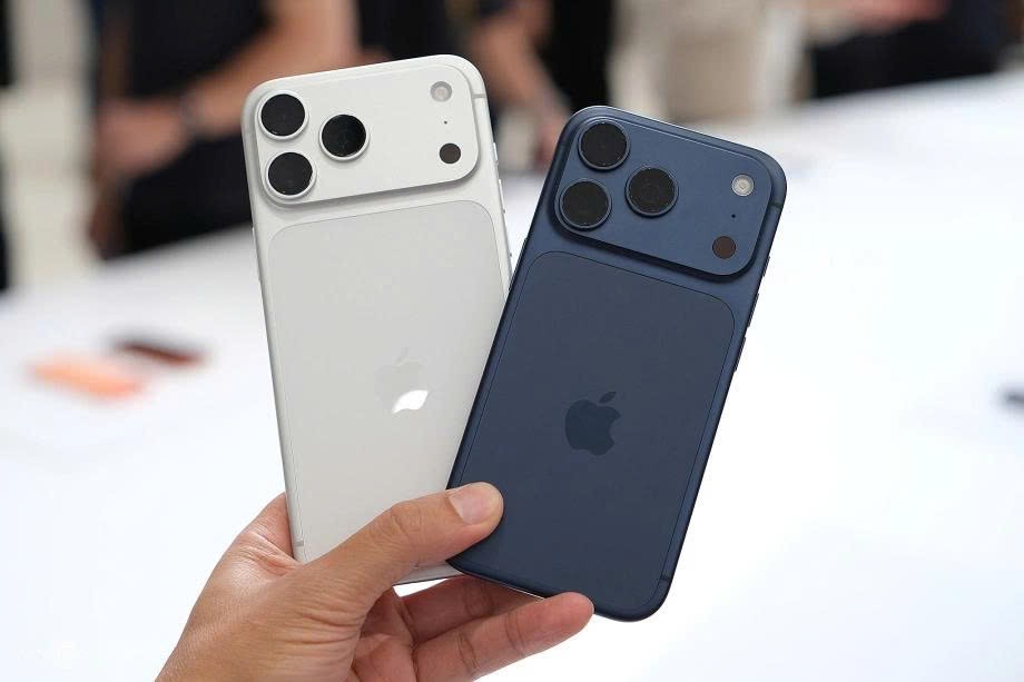 iphone-4-1758012576.jpg