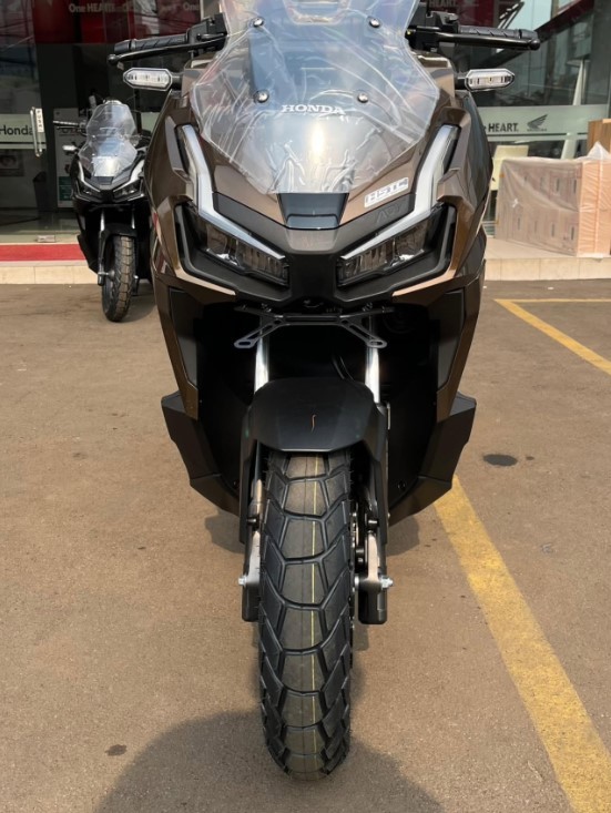 ‘Honda SH phiên bản đi phượt’ mới về đại lý với giá 59 triệu đồng, trang bị tối tân lất át Air Blade ảnh 2