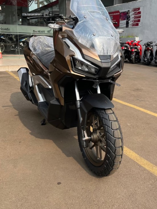 ‘Honda SH phiên bản đi phượt’ mới về đại lý với giá 59 triệu đồng, trang bị tối tân lất át Air Blade ảnh 4