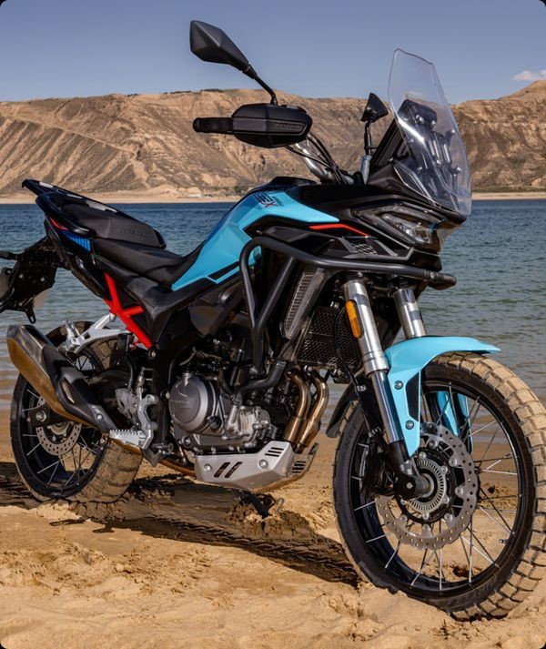 ‘Vua côn tay’ 349cc mới giá 77 triệu đồng ra mắt, trang bị ‘đè bẹp’ Yamaha Exciter và Honda Winner R ảnh 1
