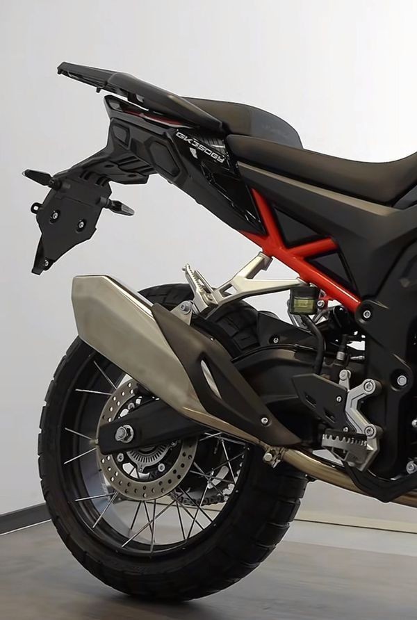 ‘Vua côn tay’ 349cc mới giá 77 triệu đồng ra mắt, trang bị ‘đè bẹp’ Yamaha Exciter và Honda Winner R ảnh 5