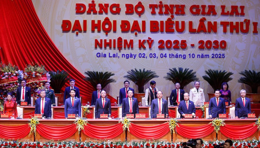 1-oan-chu-tich-diwu-hanh-dai-hoi-1759469661.jpg